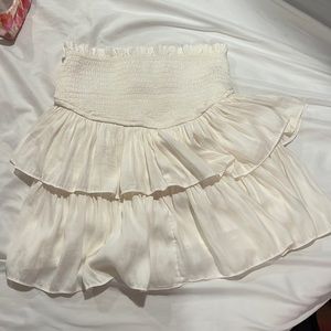 Cute white skirt